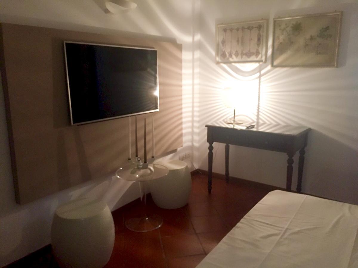 Marie Rose Luxury B&B & Apartment Дезенцано-дель-Гарда Экстерьер фото