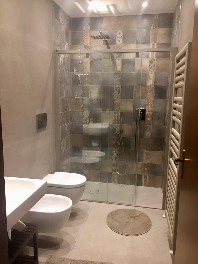 Marie Rose Luxury B&B & Apartment Дезенцано-дель-Гарда Экстерьер фото